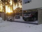 Lükandvärav varbtäitega Lükandvärav varbtäitega
